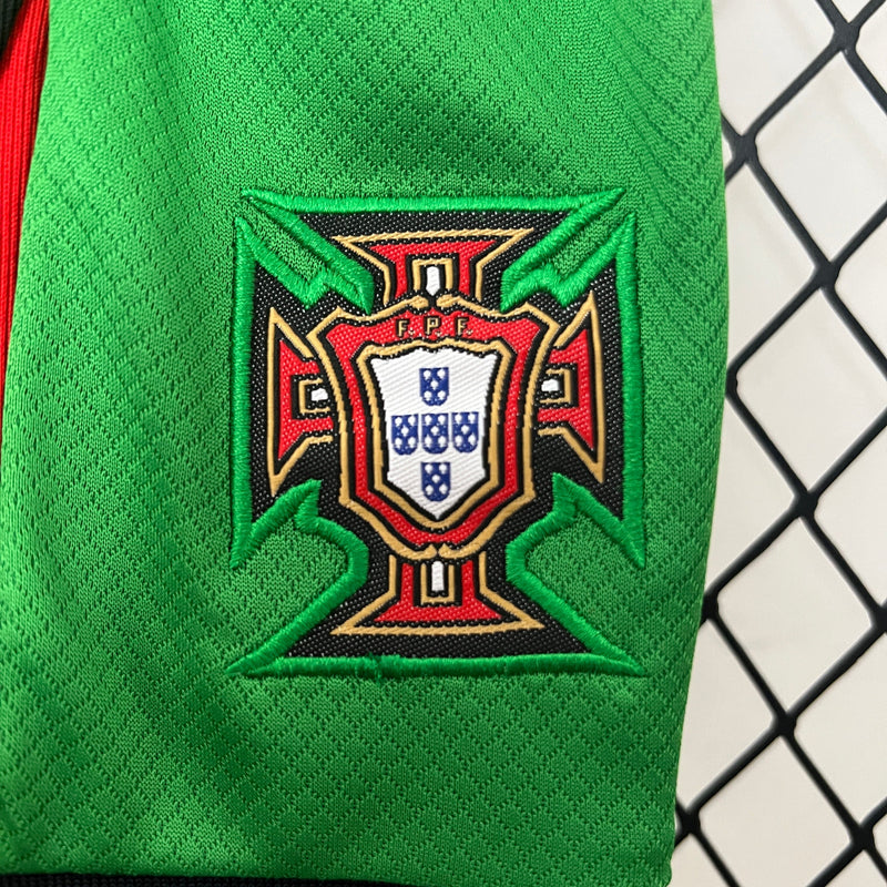 Camiseta y Pantalones para niños Portugal 24/25