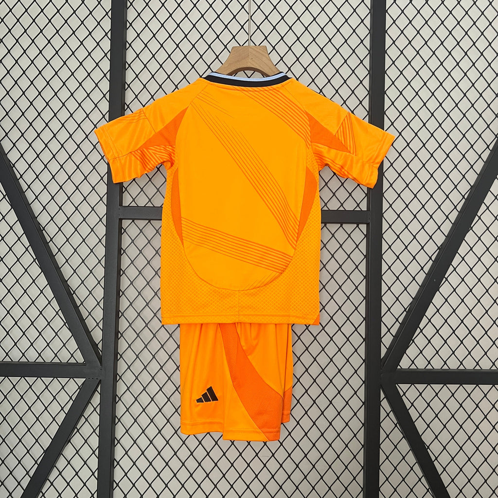 Camiseta y Pantalones para niños Real Madrid Away 2024/25