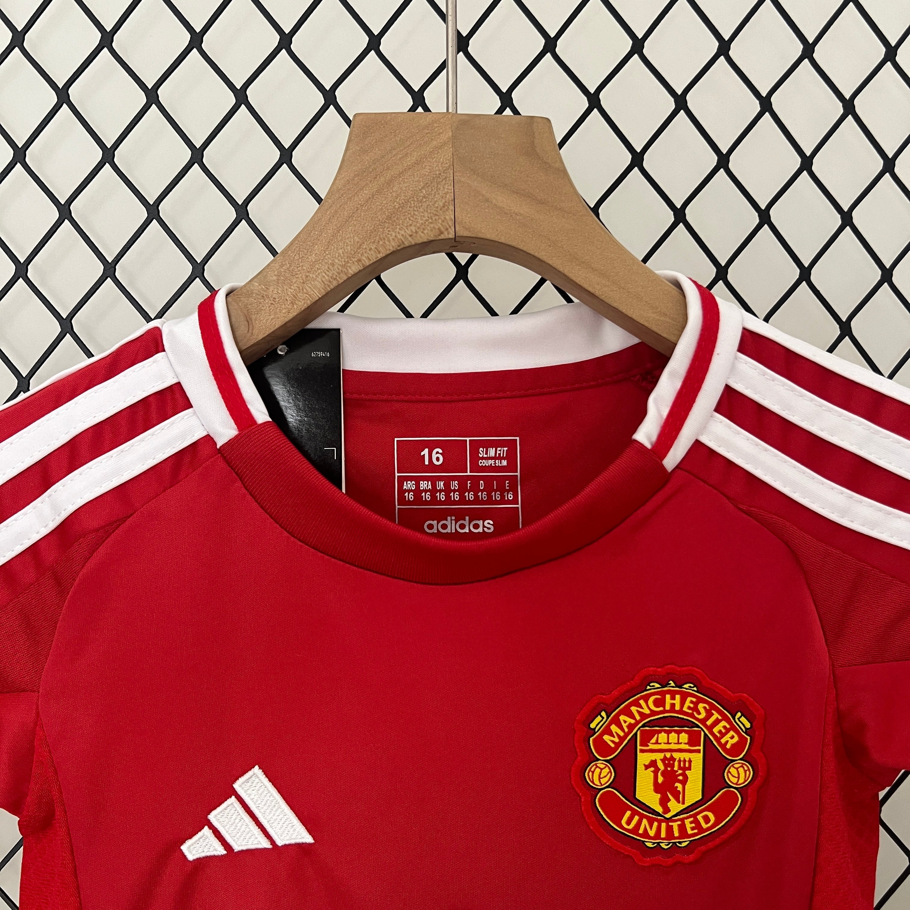 Camiseta y Pantalones para niños Manchester United Home 24/25