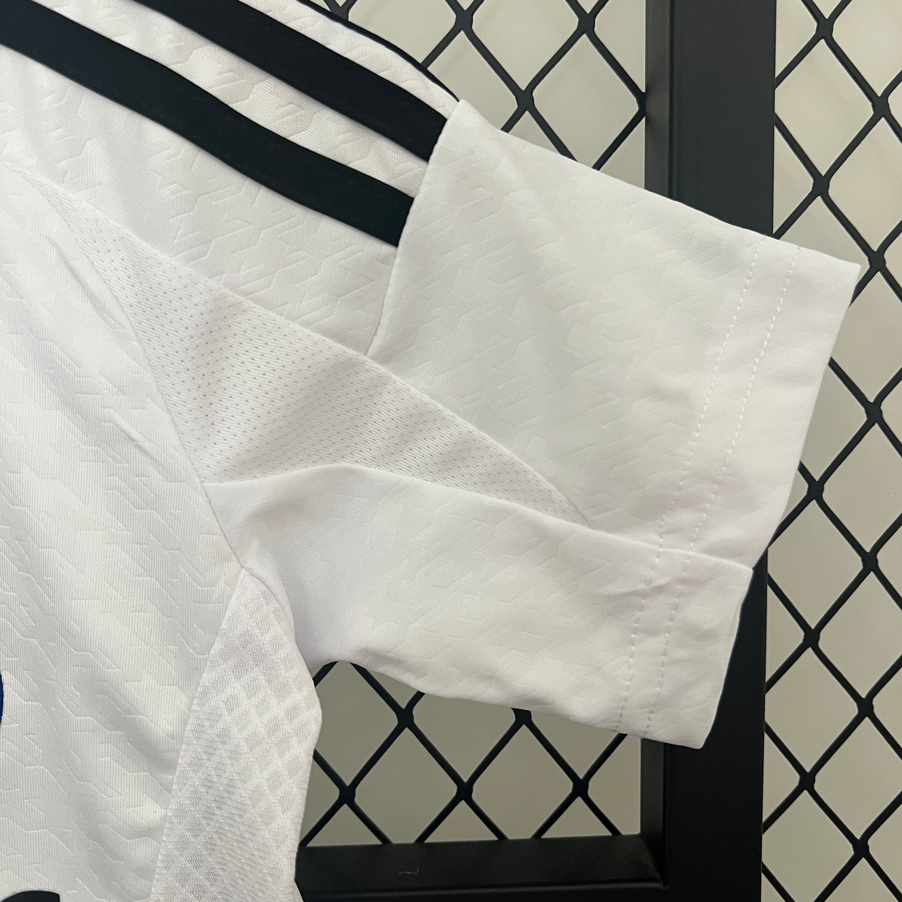 Camiseta y Pantalones para niños Real Madrid Home 2024/25